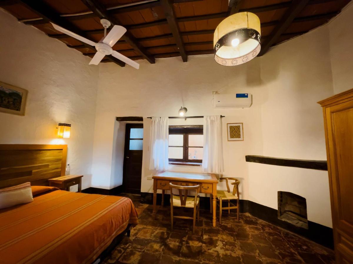 Hotel La Casona De Moldes à Coronel Moldes Extérieur photo