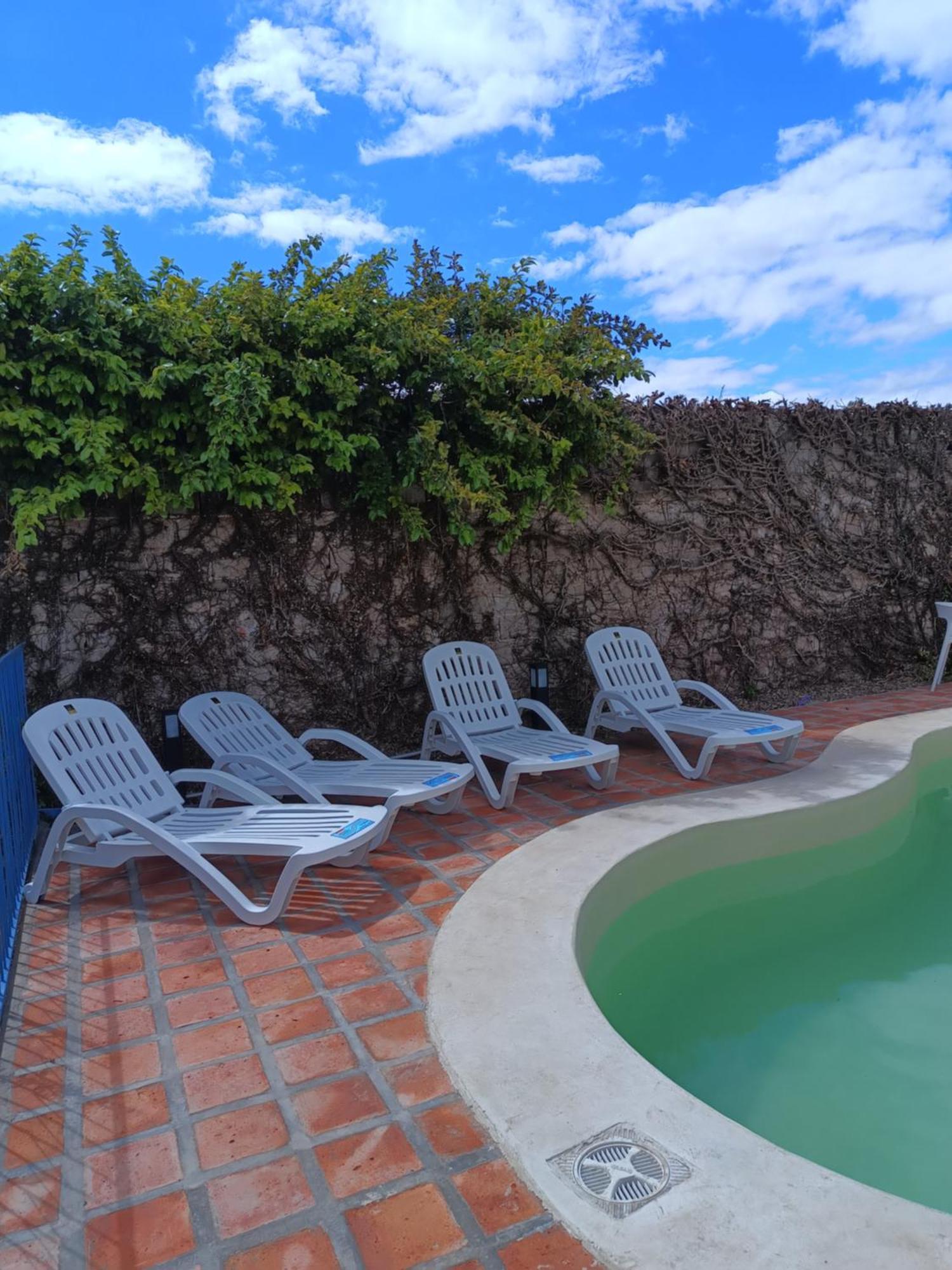 Hotel La Casona De Moldes à Coronel Moldes Extérieur photo
